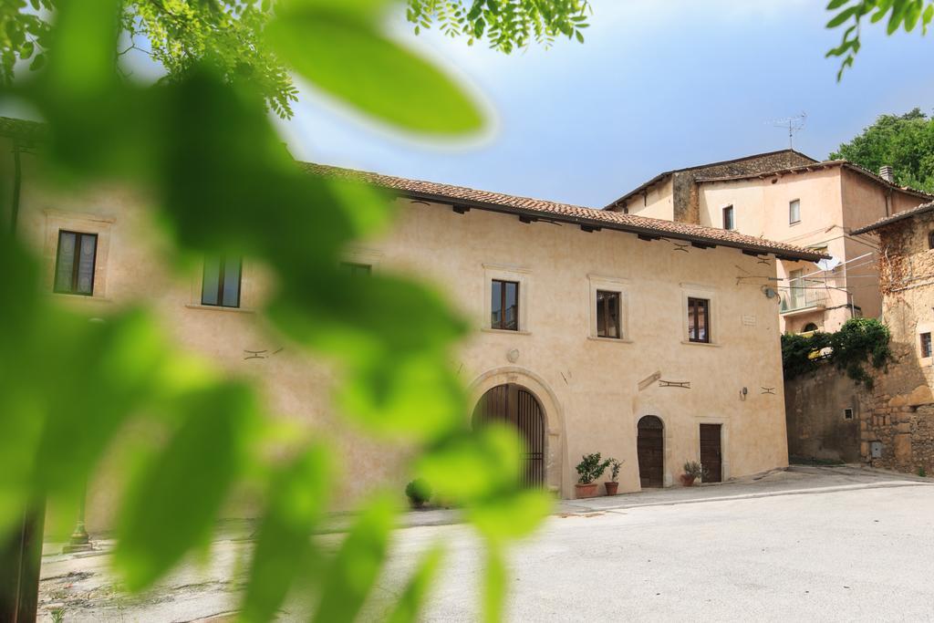 Casa Rosati Fontecchio Exterior foto