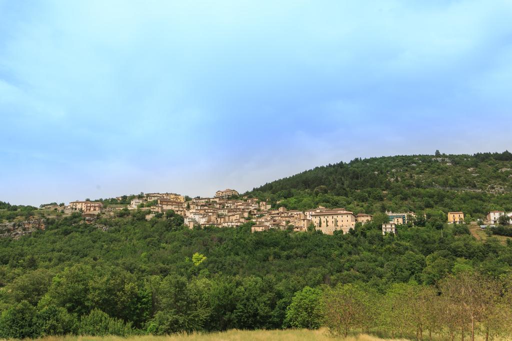 Casa Rosati Fontecchio Exterior foto