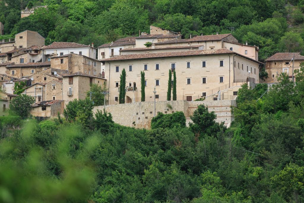 Casa Rosati Fontecchio Exterior foto